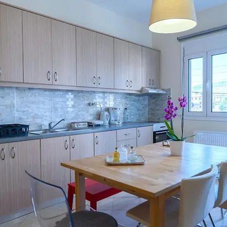 Apartment Bright Close To The